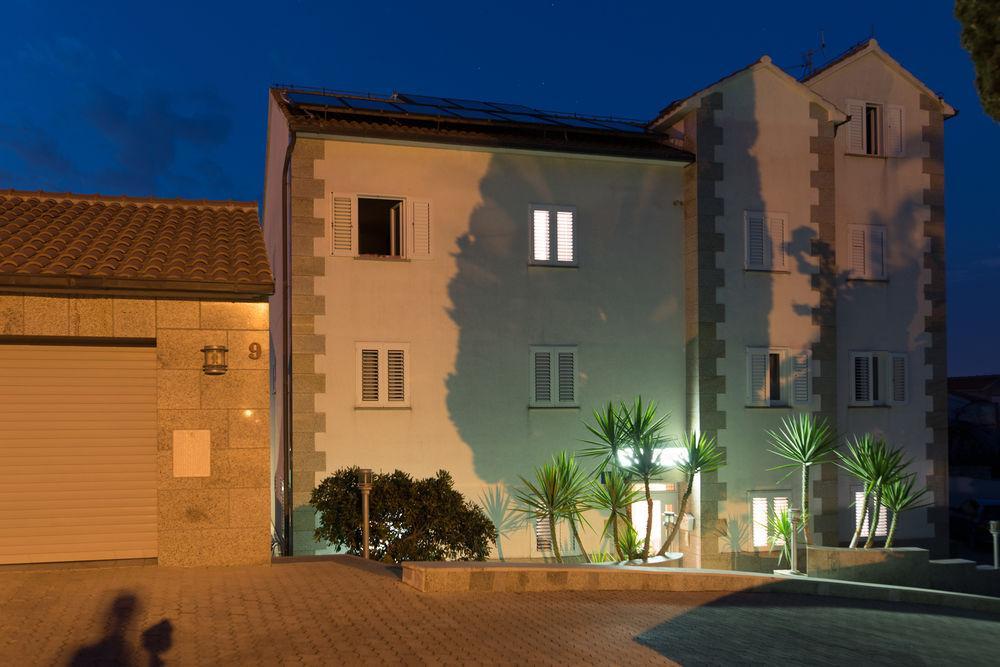 Downtown Private Rooms Mandic Supetar Dış mekan fotoğraf