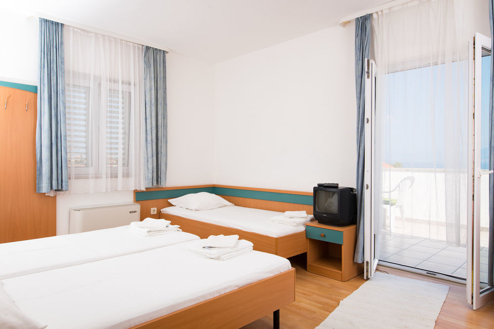 Downtown Private Rooms Mandic Supetar Dış mekan fotoğraf