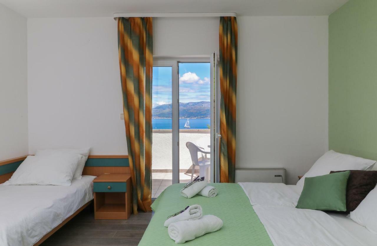 Downtown Private Rooms Mandic Supetar Dış mekan fotoğraf